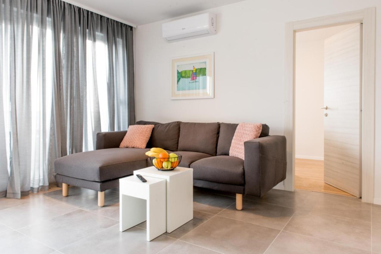 Lion'S Beach Starlight Apartment Podstrana Kültér fotó
