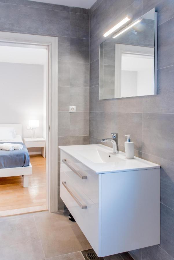 Lion'S Beach Starlight Apartment Podstrana Kültér fotó