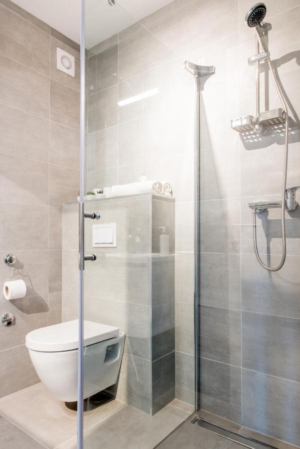 Lion'S Beach Starlight Apartment Podstrana Kültér fotó